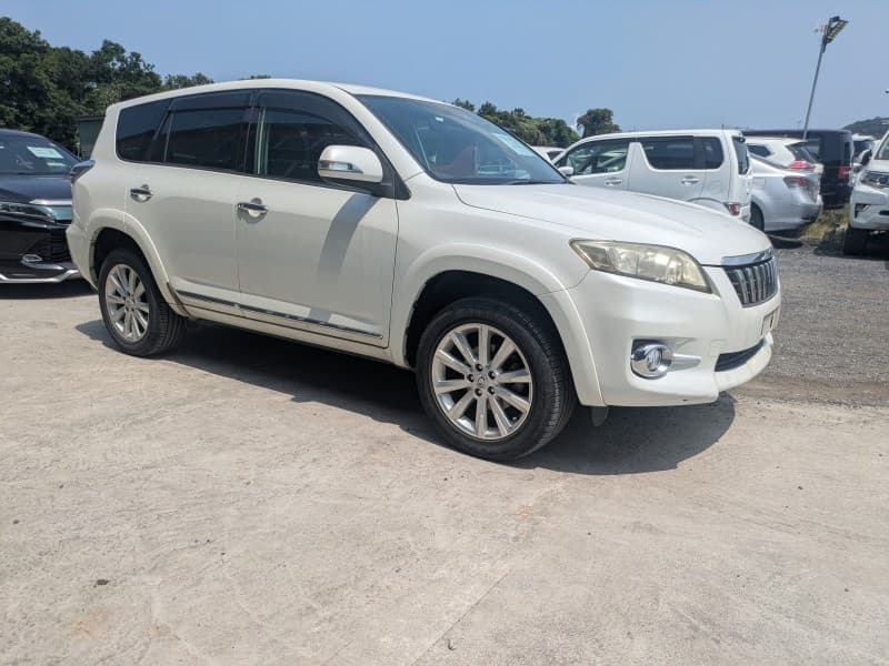 TOYOTA VANGUARD 2010