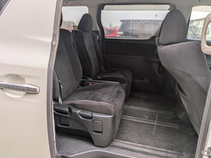 TOYOTA VELLFIRE 2010 1 thumbnail 10