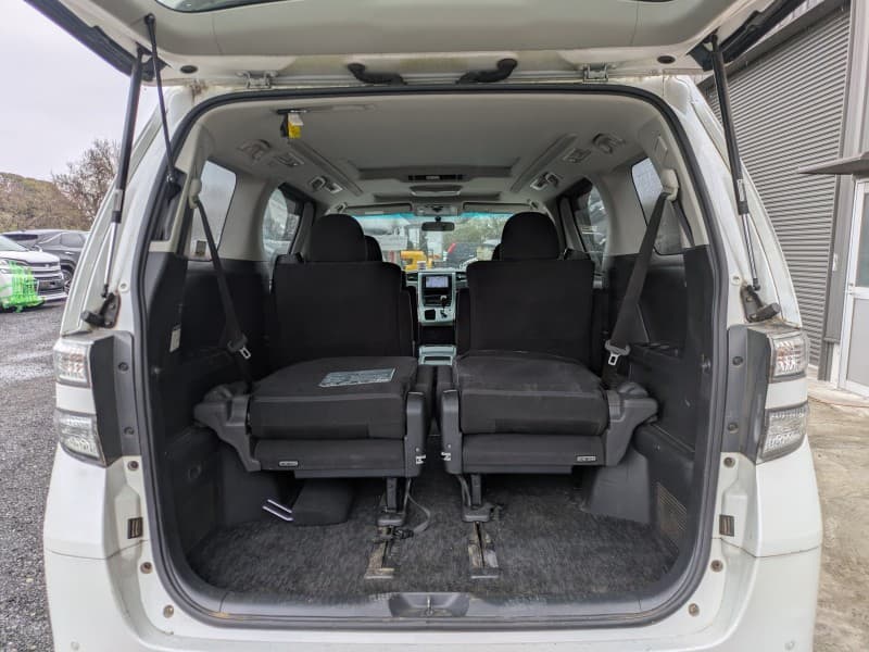 TOYOTA VELLFIRE 2010 1 thumbnail 11