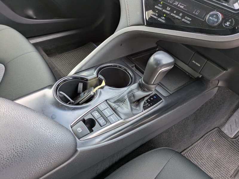 TOYOTA CAMRY 2018 5 thumbnail 13