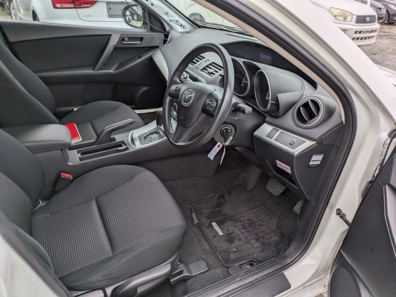 MAZDA AXELA 2012 6 thumbnail 12