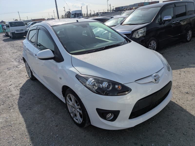 MAZDA DEMIO 2009