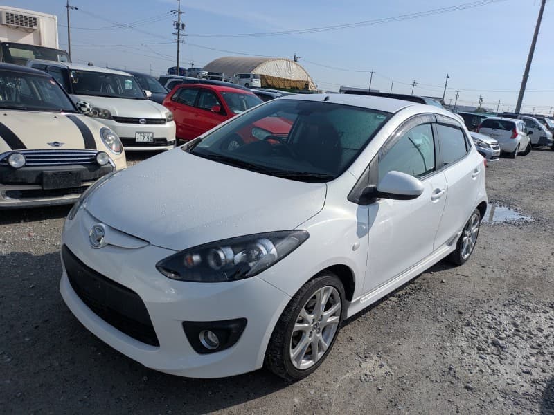 MAZDA DEMIO 2009 1 thumbnail 3