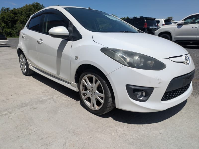 MAZDA DEMIO 2009