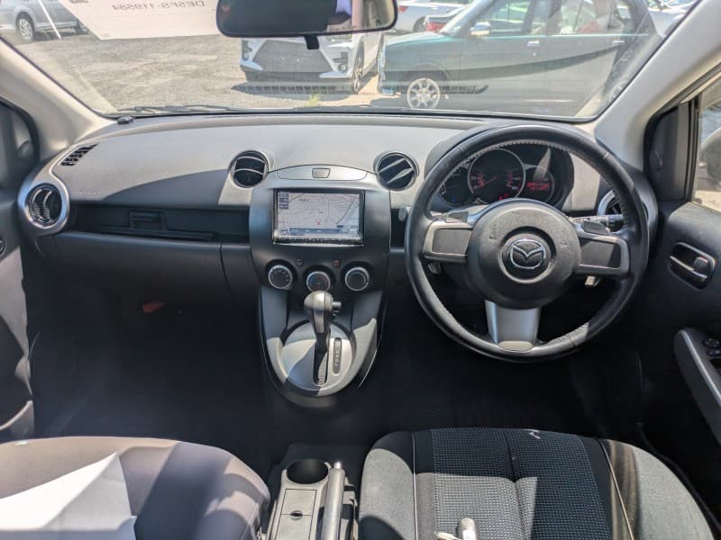 MAZDA DEMIO 2009 3 thumbnail 5