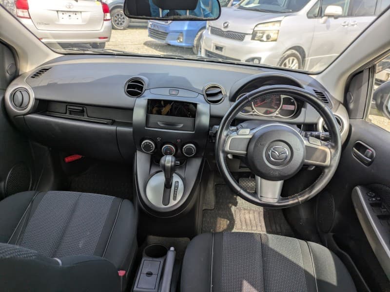 MAZDA DEMIO 2009 2 thumbnail 14