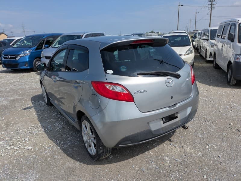 MAZDA DEMIO 2009 2 thumbnail 6