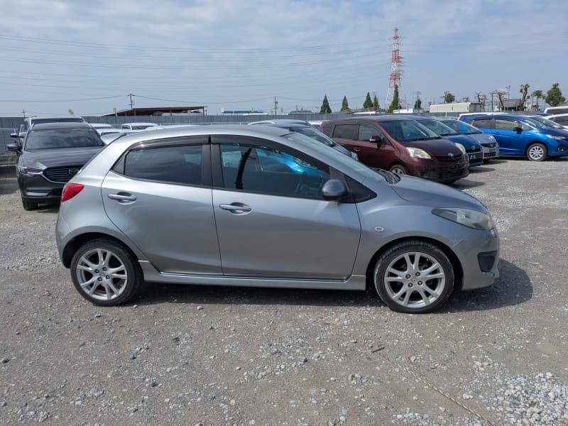 MAZDA DEMIO 2009 2 thumbnail 7