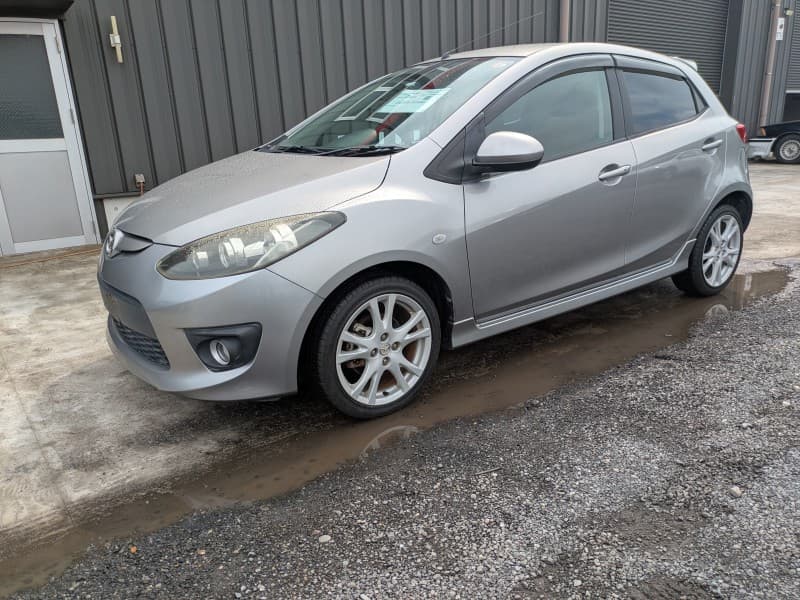 MAZDA DEMIO 2009 11 thumbnail 2
