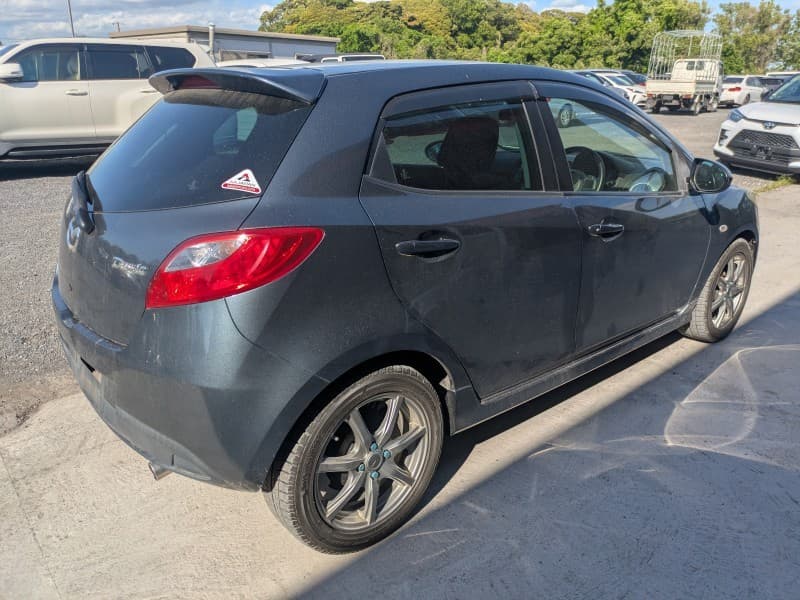 MAZDA DEMIO 2010 5 thumbnail 4
