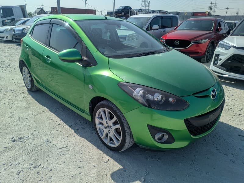 MAZDA DEMIO 2012