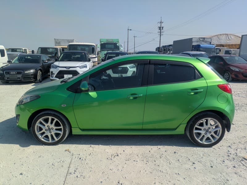 MAZDA DEMIO 2012 6 thumbnail 7