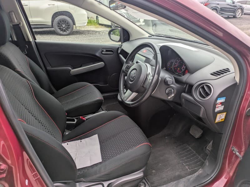 MAZDA DEMIO 2013 10 thumbnail 6