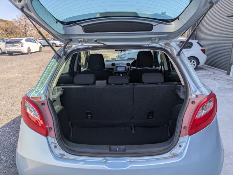 MAZDA DEMIO 2011 9 thumbnail 11