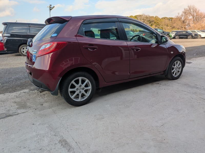 MAZDA DEMIO 2011 9 thumbnail 7