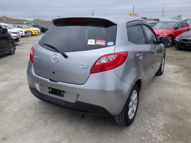 MAZDA DEMIO 2012 2 thumbnail 3