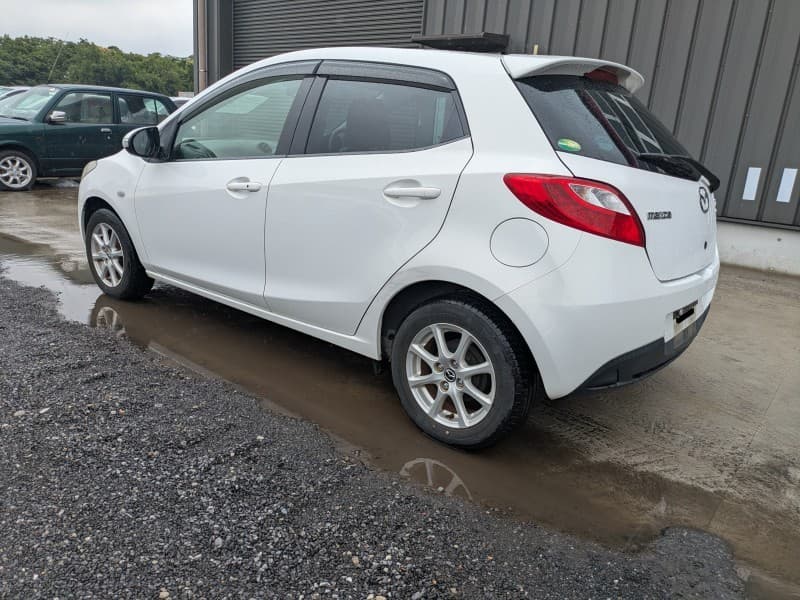 MAZDA DEMIO 2012 7 thumbnail 3