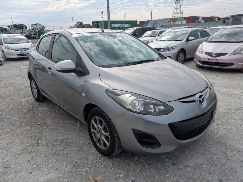 MAZDA DEMIO 2013