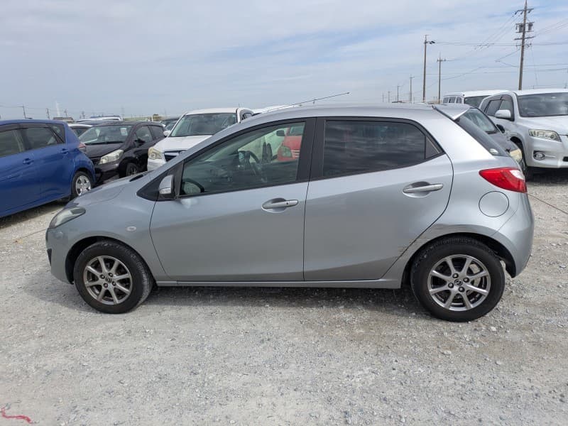 MAZDA DEMIO 2013 3 thumbnail 25