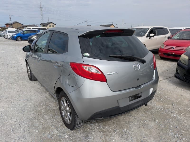 MAZDA DEMIO 2013 3 thumbnail 6