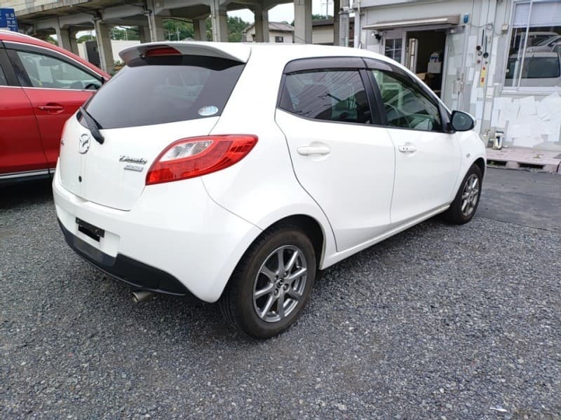 MAZDA DEMIO 2013 3 thumbnail 3