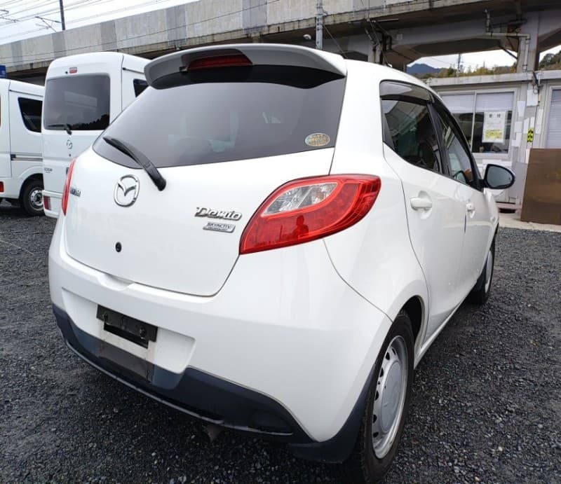 MAZDA DEMIO 2013 3 thumbnail 10