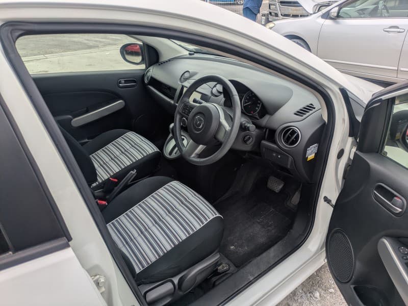 MAZDA DEMIO 2013 6 thumbnail 15