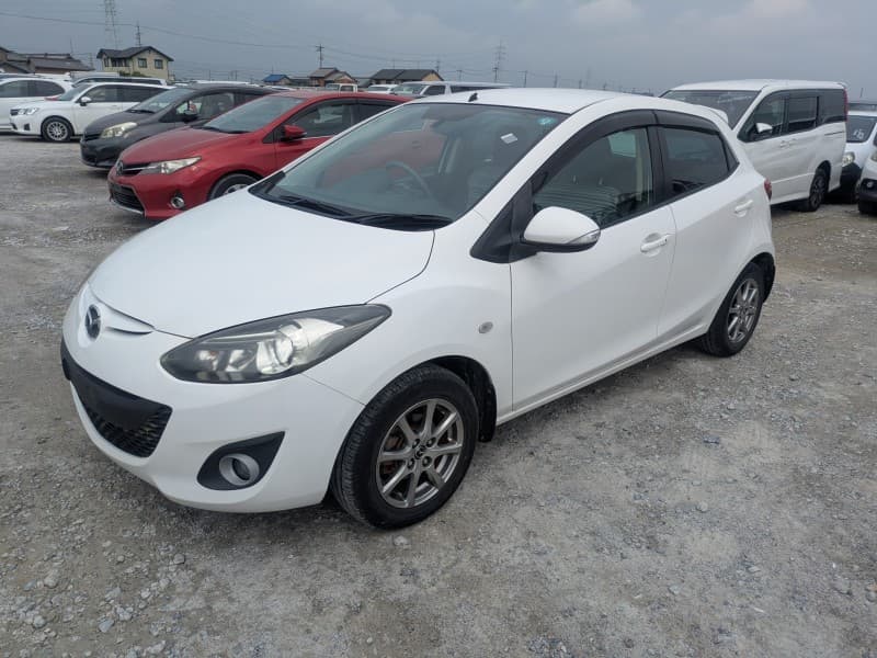 MAZDA DEMIO 2013 6 thumbnail 3