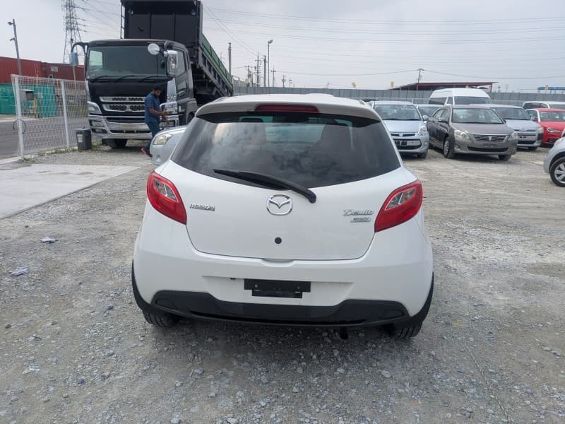 MAZDA DEMIO 2013 6 thumbnail 5