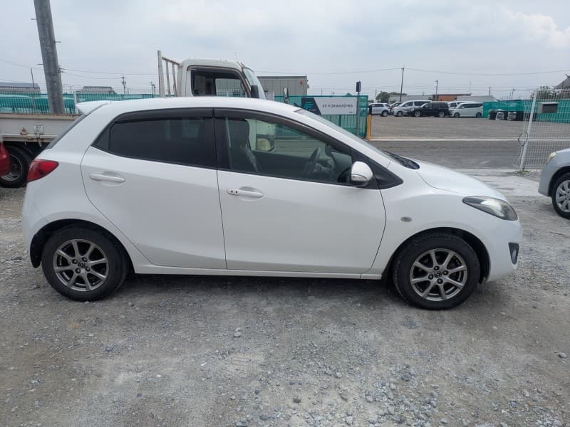 MAZDA DEMIO 2013 6 thumbnail 8