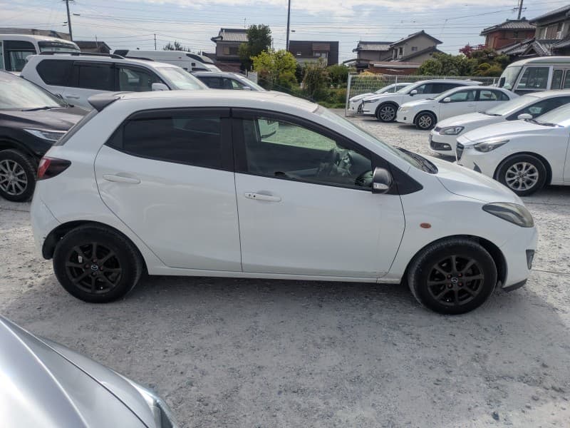 MAZDA DEMIO 2013 7 thumbnail 3
