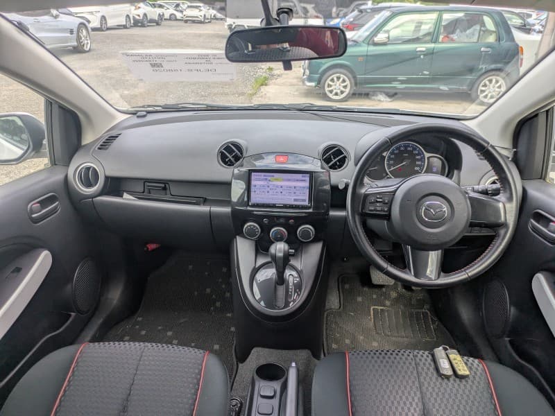 MAZDA DEMIO 2013 8 thumbnail 5