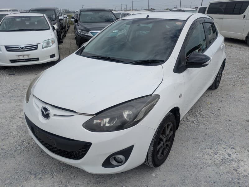 MAZDA DEMIO 2013 8 thumbnail 3
