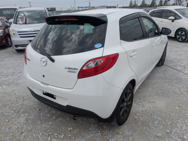 MAZDA DEMIO 2013 8 thumbnail 4