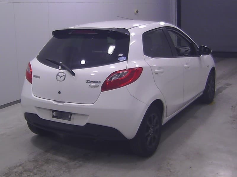 MAZDA DEMIO 2013 11 thumbnail 3