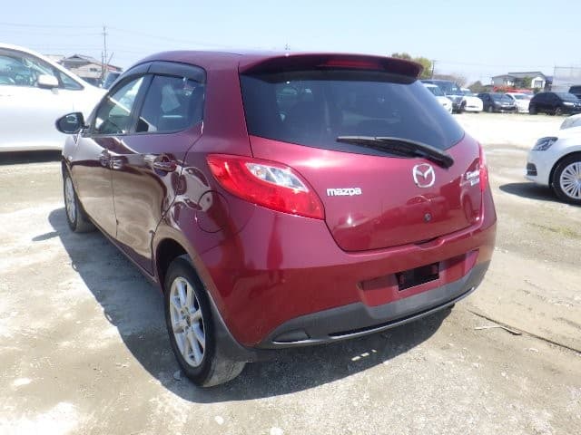 MAZDA DEMIO 2013 12 thumbnail 11