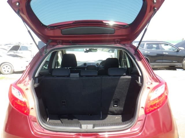 MAZDA DEMIO 2013 12 thumbnail 12