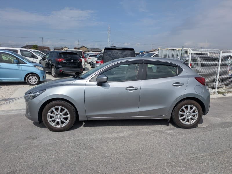MAZDA DEMIO 2015 3 thumbnail 7