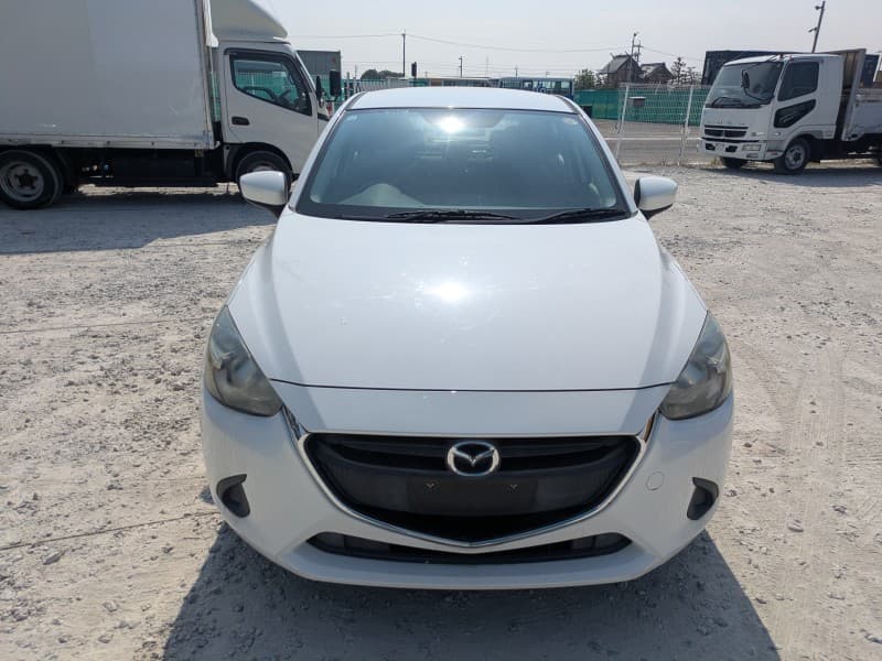 MAZDA DEMIO 2015 4 thumbnail 2