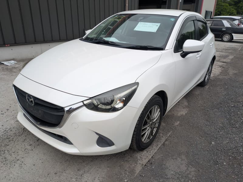 MAZDA DEMIO 2015 5 thumbnail 2
