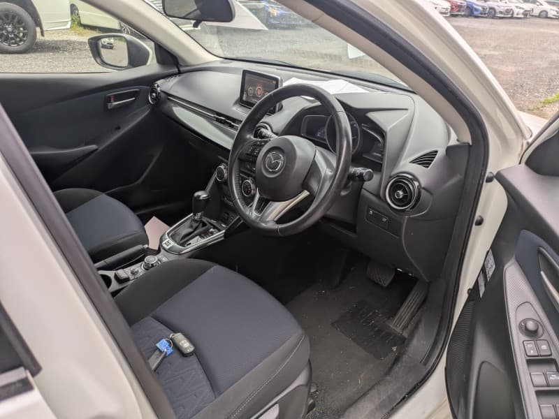 MAZDA DEMIO 2015 5 thumbnail 6