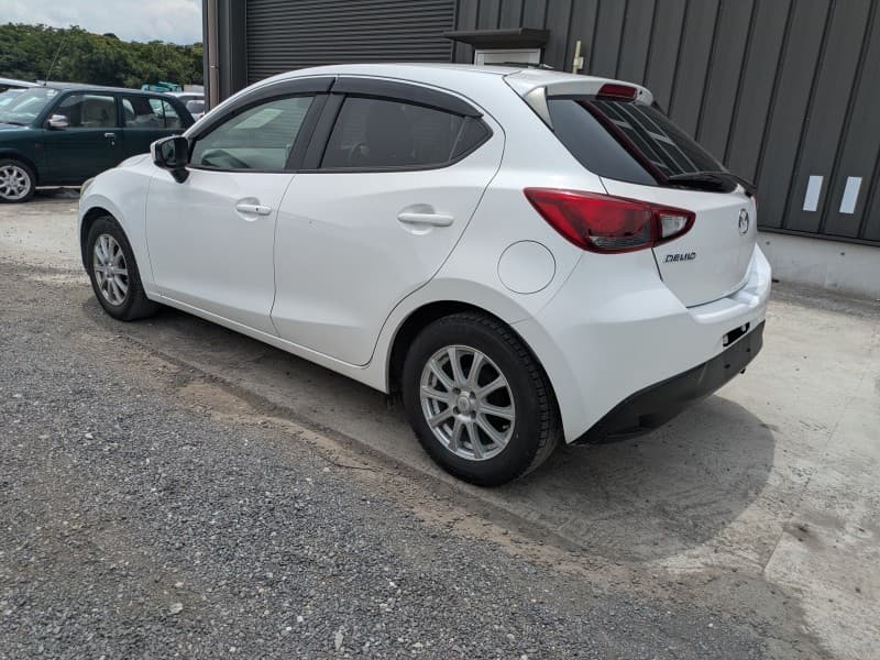 MAZDA DEMIO 2015 6 thumbnail 3