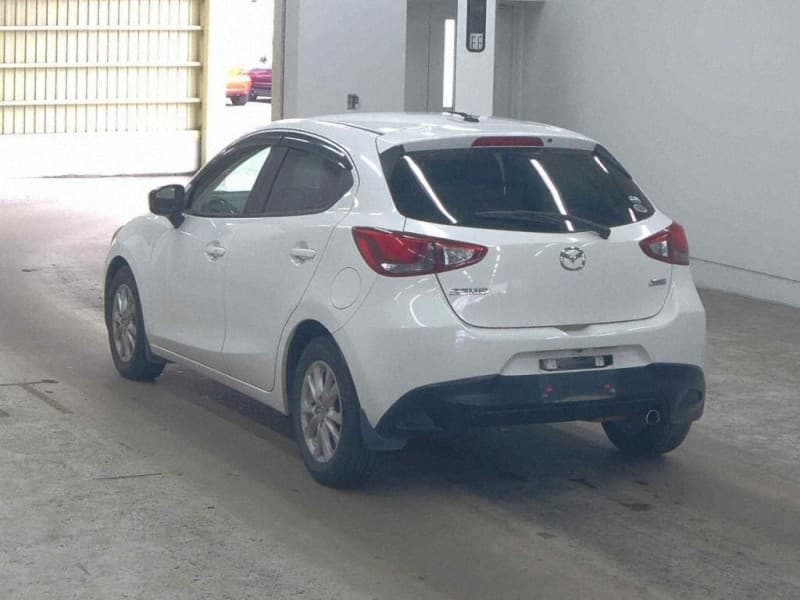 MAZDA DEMIO 2015 7 thumbnail 4