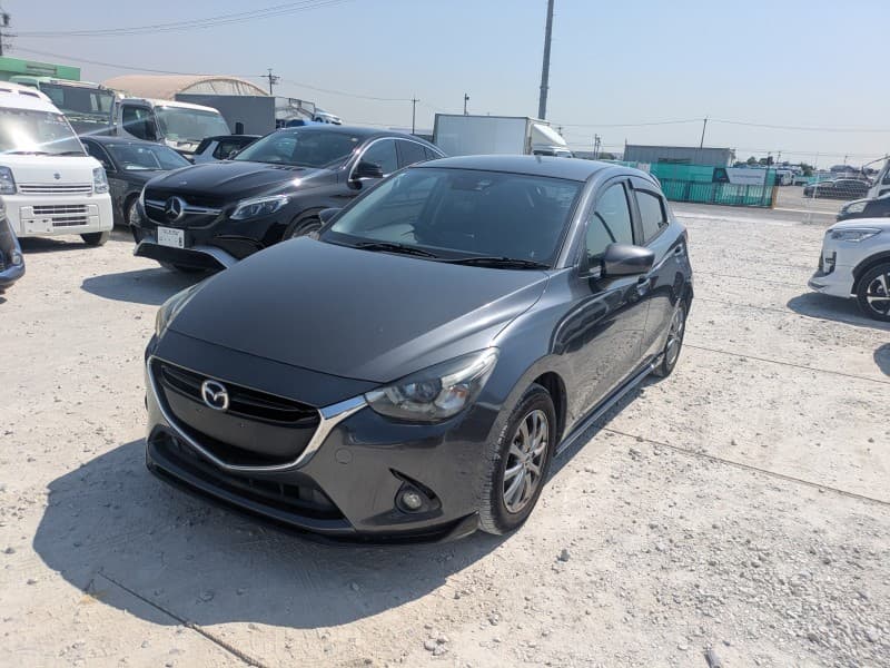 MAZDA DEMIO 2015 12 thumbnail 3
