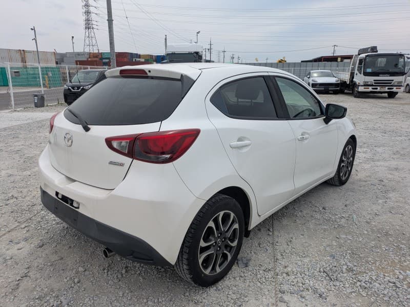 MAZDA DEMIO 2015 9 thumbnail 22