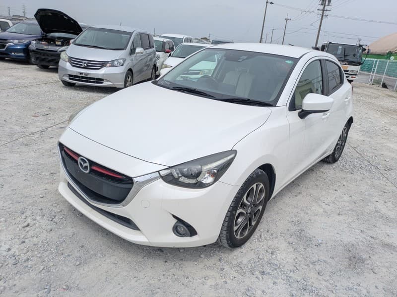 MAZDA DEMIO 2015 9 thumbnail 3