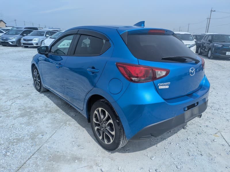 MAZDA DEMIO 2016 4 thumbnail 6
