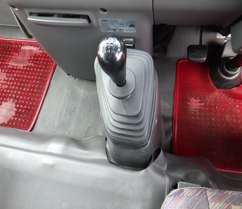 NISSAN CIVILIAN 2009 3 thumbnail 18