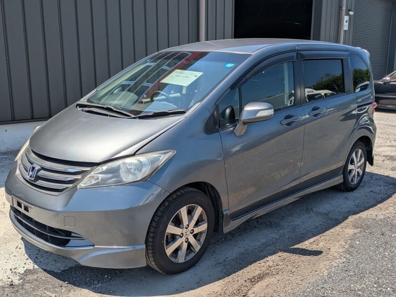 HONDA FREED 2010 2 thumbnail 2