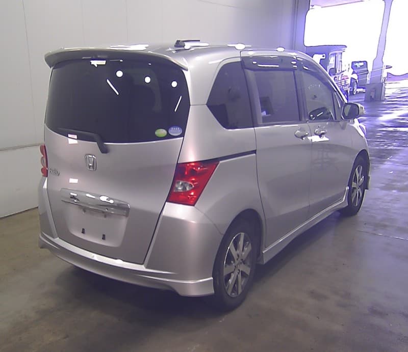 HONDA FREED 2010 3 thumbnail 3